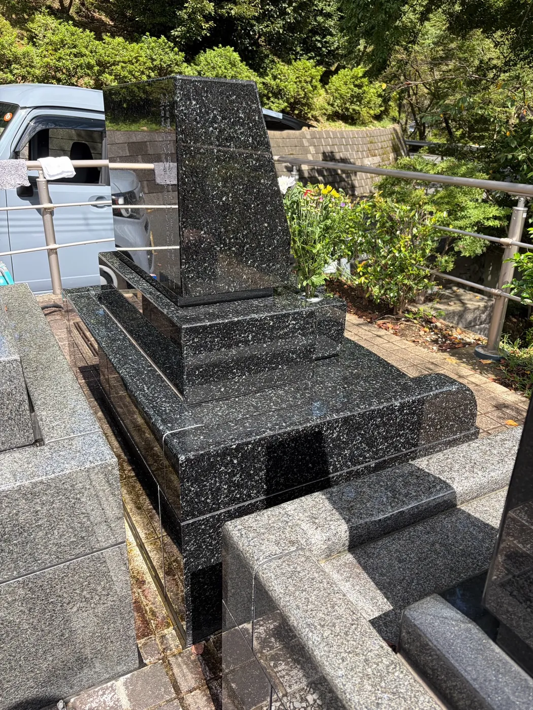 作業前のお墓まわりの様子